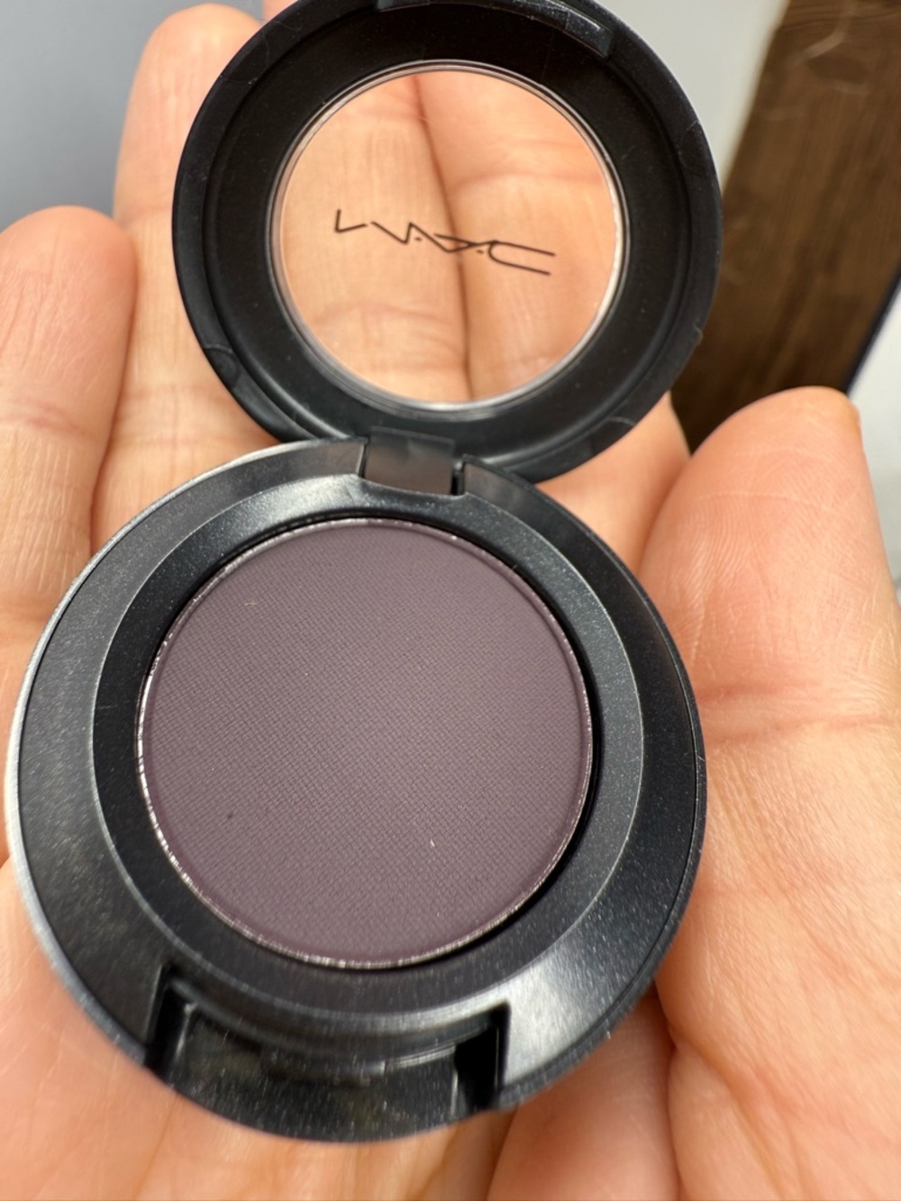 Eyeshadow MAC Cosmetics shadowy lady matte